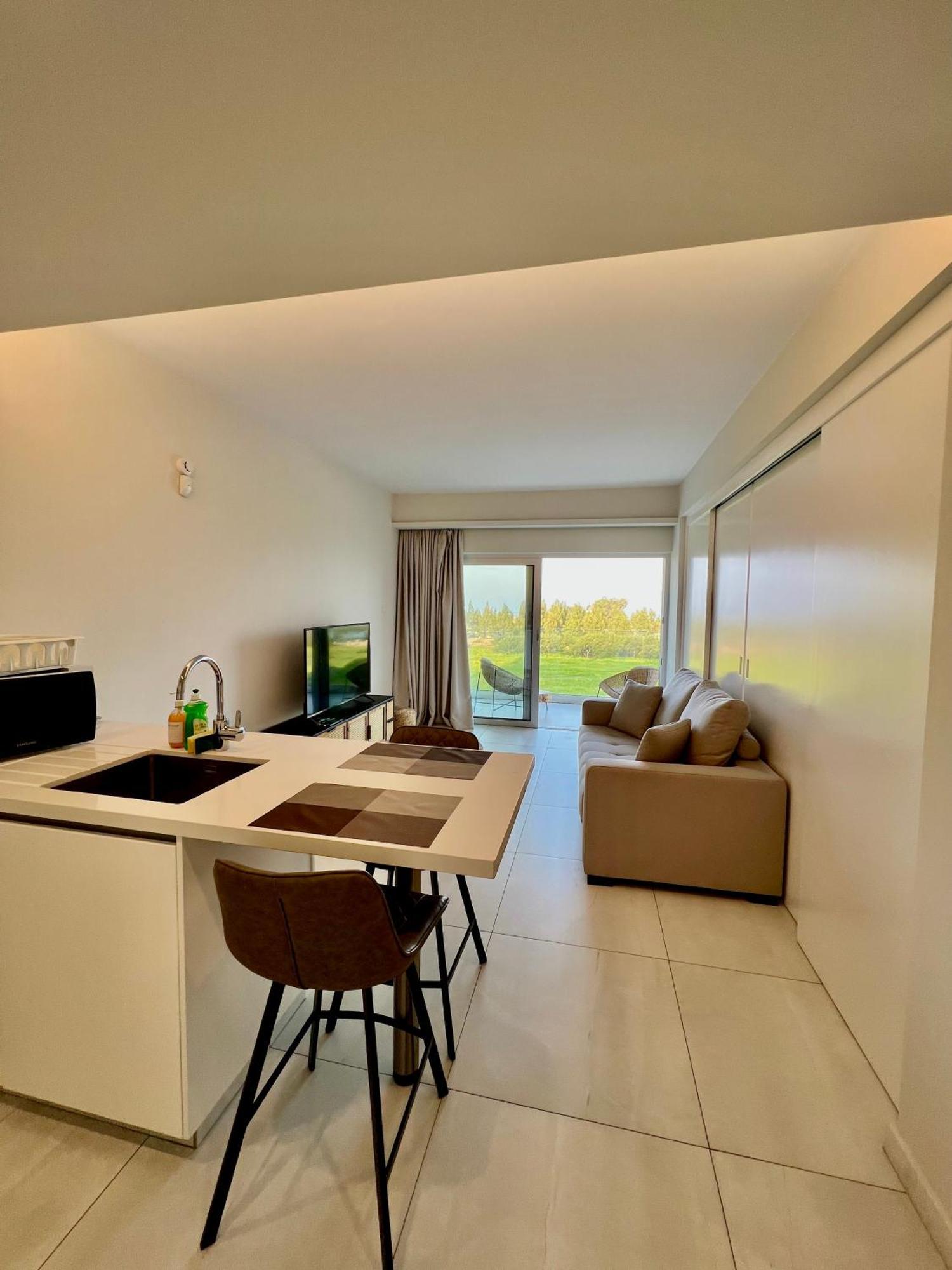 Emerald Suites Protaras Zewnętrze zdjęcie